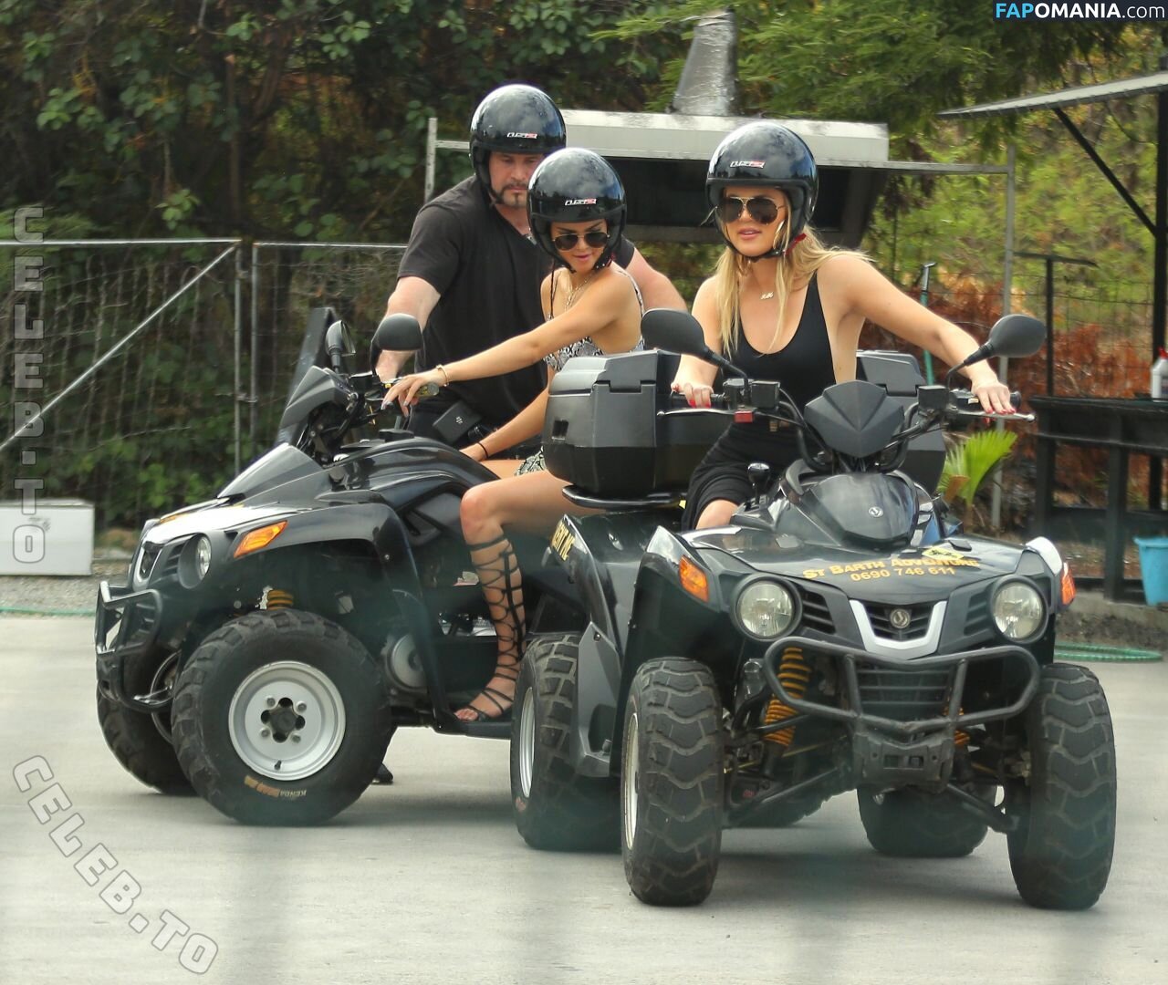 Kendall Jenner / https: / kendalljenner Nude OnlyFans  Leaked Photo #88