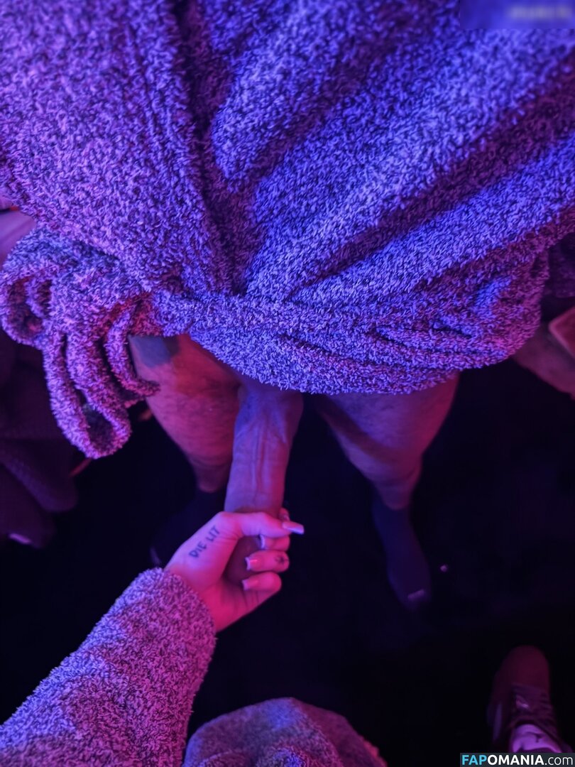 Kendalluvxx / kendalluvx / kxndalo Nude OnlyFans  Leaked Photo #126