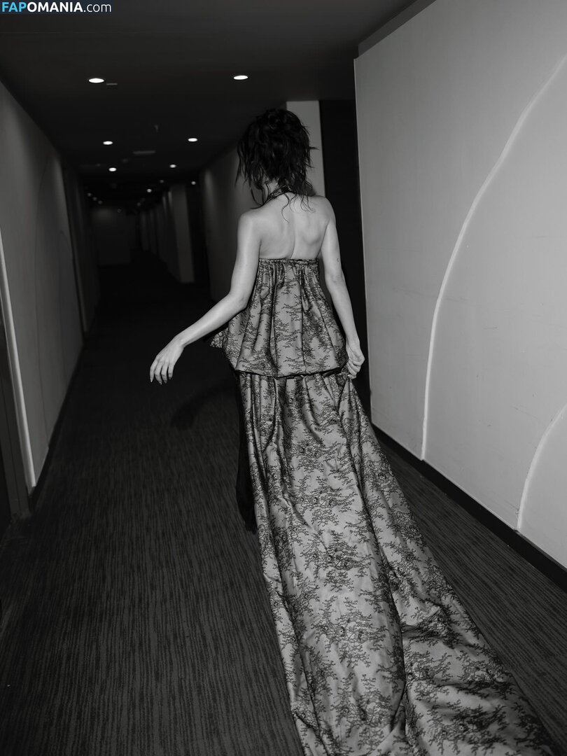 Kenia Os / keniamusicr / keniaos Nude OnlyFans  Leaked Photo #8