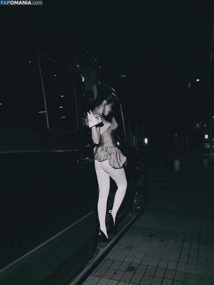 Kenia Os / keniamusicr / keniaos Nude OnlyFans  Leaked Photo #9