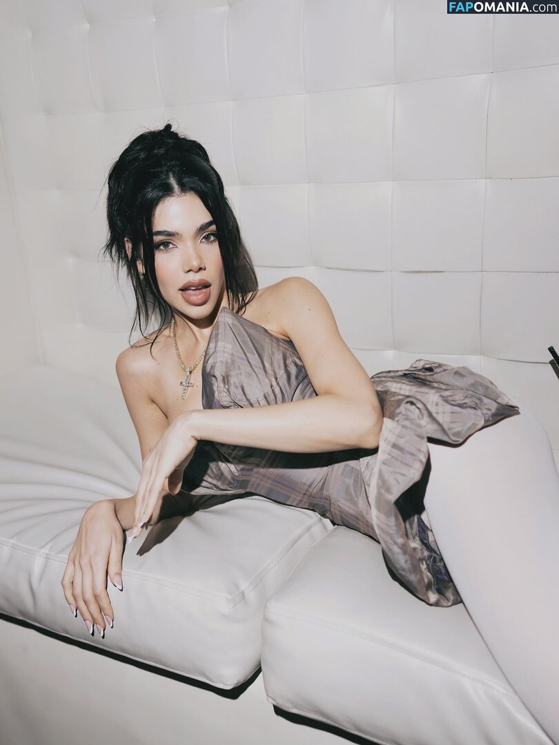 Kenia Os / keniamusicr / keniaos Nude OnlyFans  Leaked Photo #14