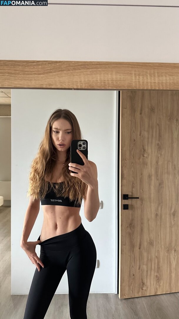 j.aida / kennaabennett / neve.lewiss / paige.donoway Nude OnlyFans  Leaked Photo #12