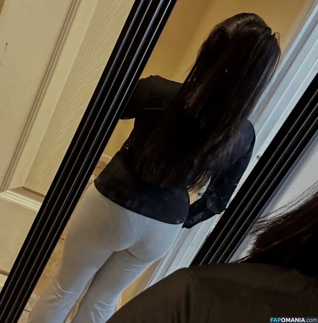Kerenmorales677 / keren_.moralesss Nude OnlyFans  Leaked Photo #7