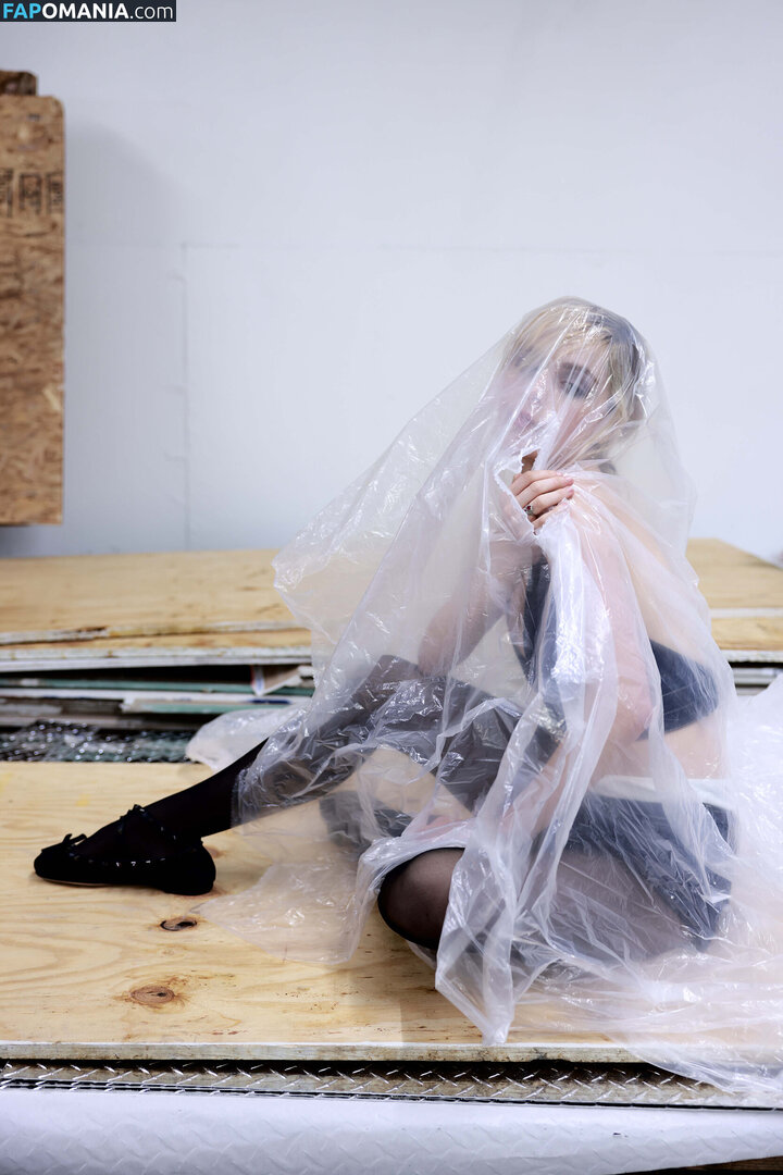 AdventuresSabrina / Kiernan Shipka / kiernanshipka Nude OnlyFans  Leaked Photo #1540