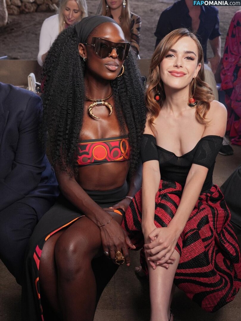AdventuresSabrina / Kiernan Shipka / kiernanshipka Nude OnlyFans  Leaked Photo #1582