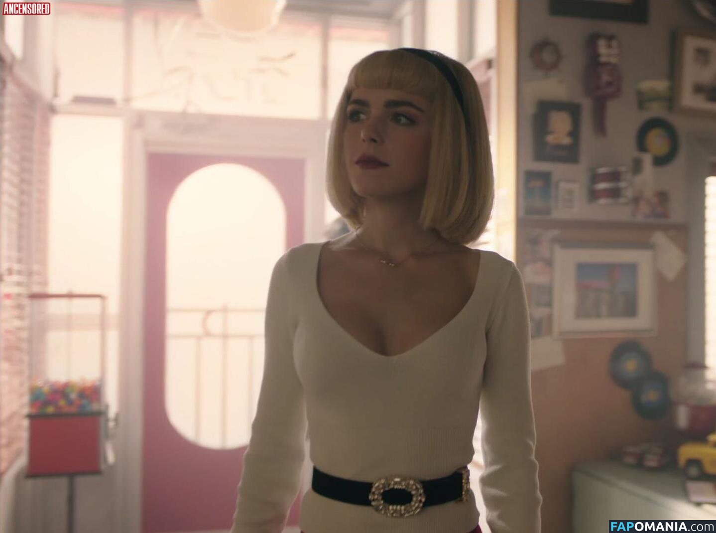 AdventuresSabrina / Kiernan Shipka / kiernanshipka Nude OnlyFans  Leaked Photo #1609