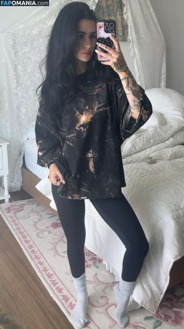 Killljoyy / carly.jb Nude OnlyFans  Leaked Photo #33