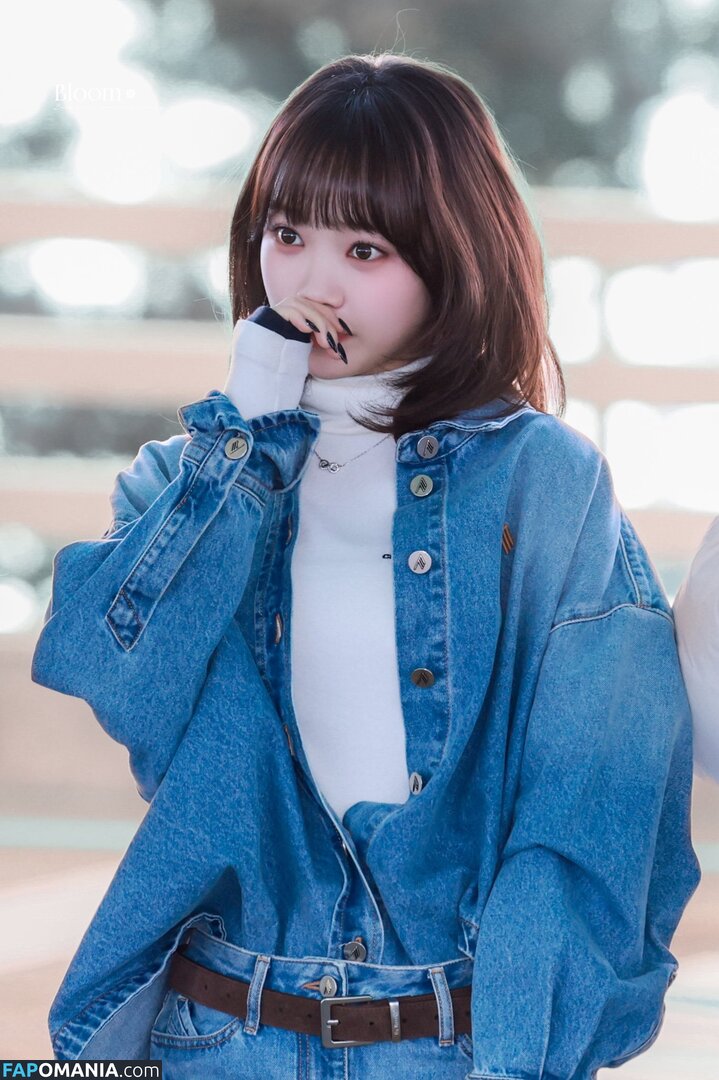 Kim Chaewon / _chaechae_1 / 김채원 Le Sserafim Nude OnlyFans  Leaked Photo #8