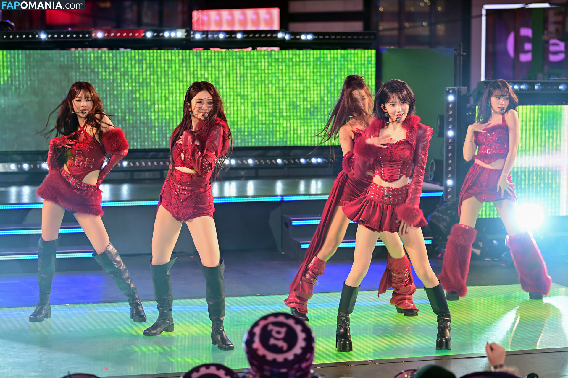 Kim Chaewon / _chaechae_1 / 김채원 Le Sserafim Nude OnlyFans  Leaked Photo #26