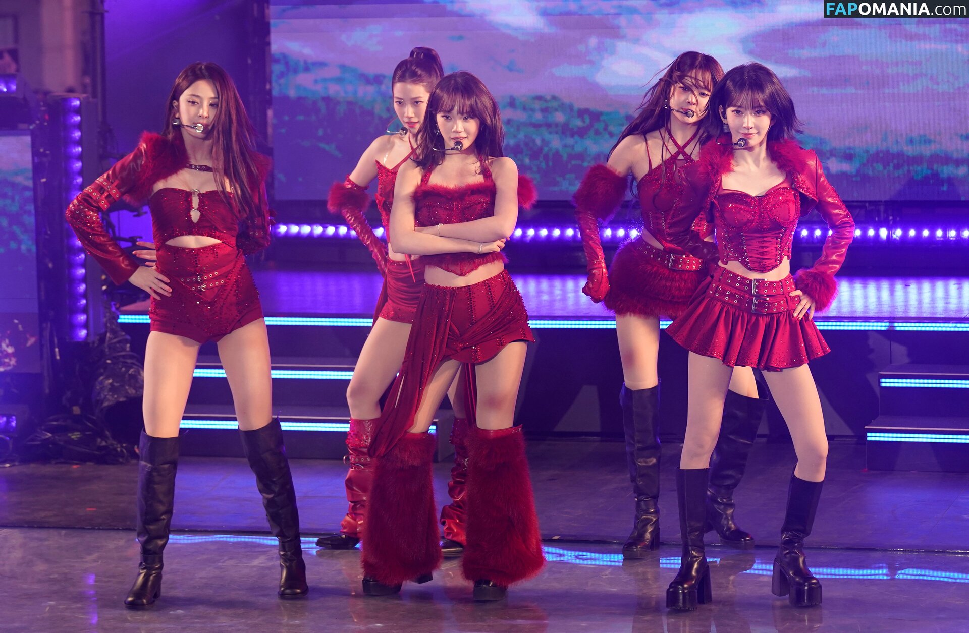 Kim Chaewon / _chaechae_1 / 김채원 Le Sserafim Nude OnlyFans  Leaked Photo #38