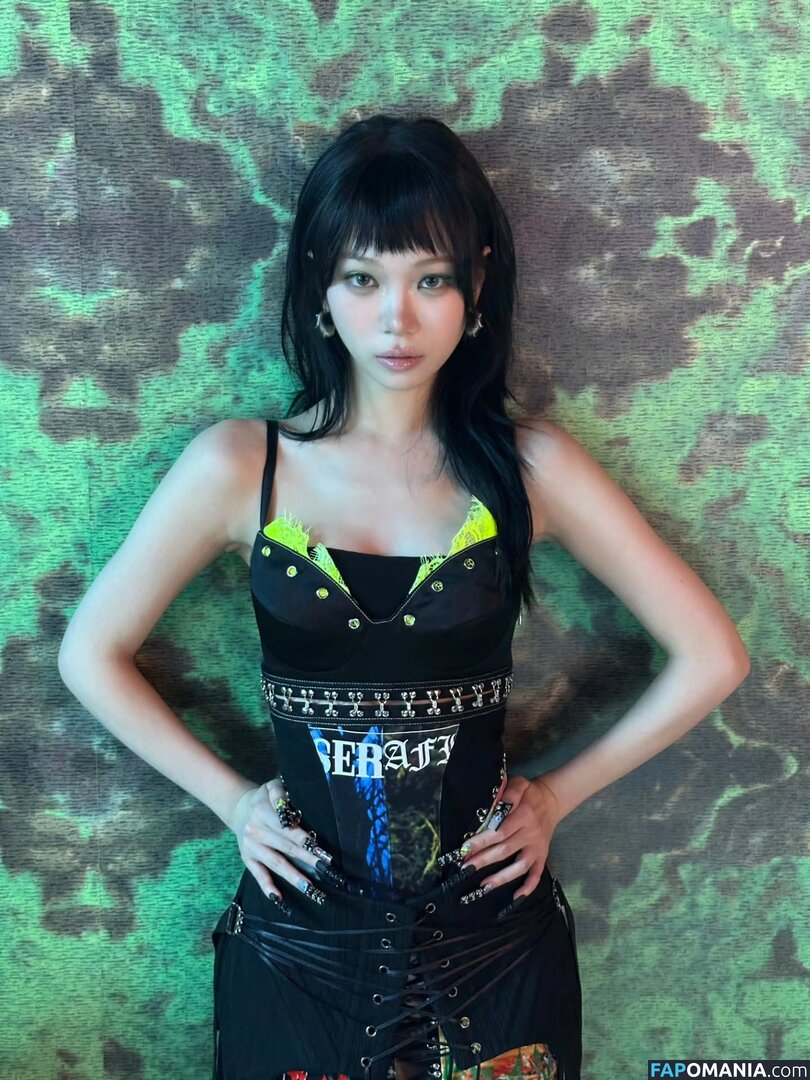 Kim Chaewon / _chaechae_1 / 김채원 Le Sserafim Nude OnlyFans  Leaked Photo #54