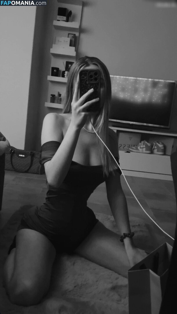 Kim Jule / kim___jule / kim__jule / kimjule / kims__secret Nude OnlyFans  Leaked Photo #37