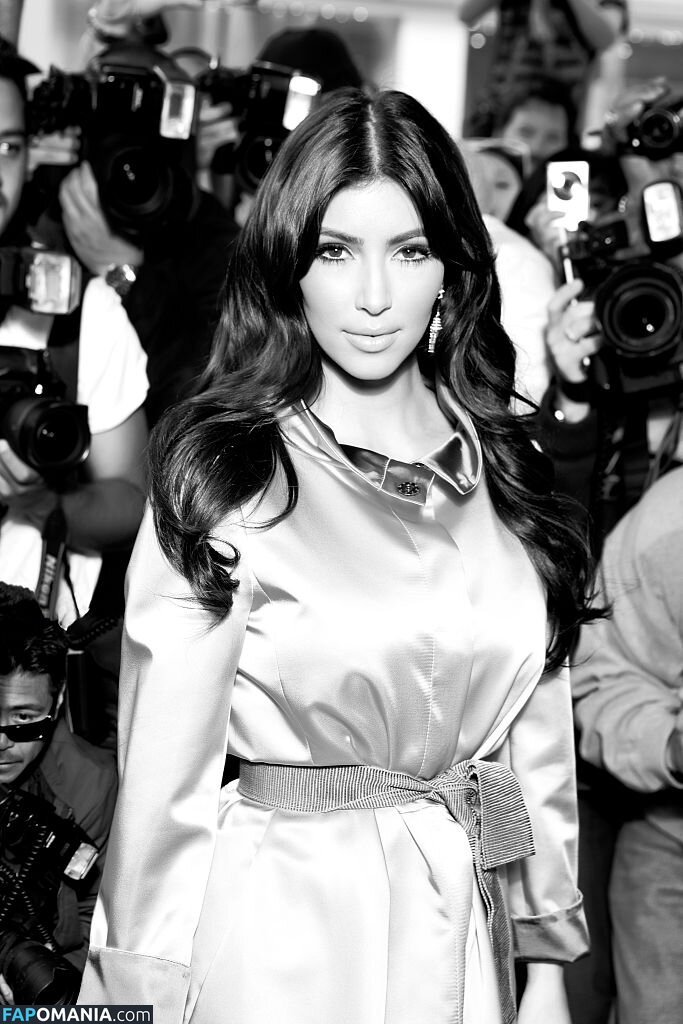 Kim Kardashian / kimkadarshian / kimkardashian Nude OnlyFans  Leaked Photo #53