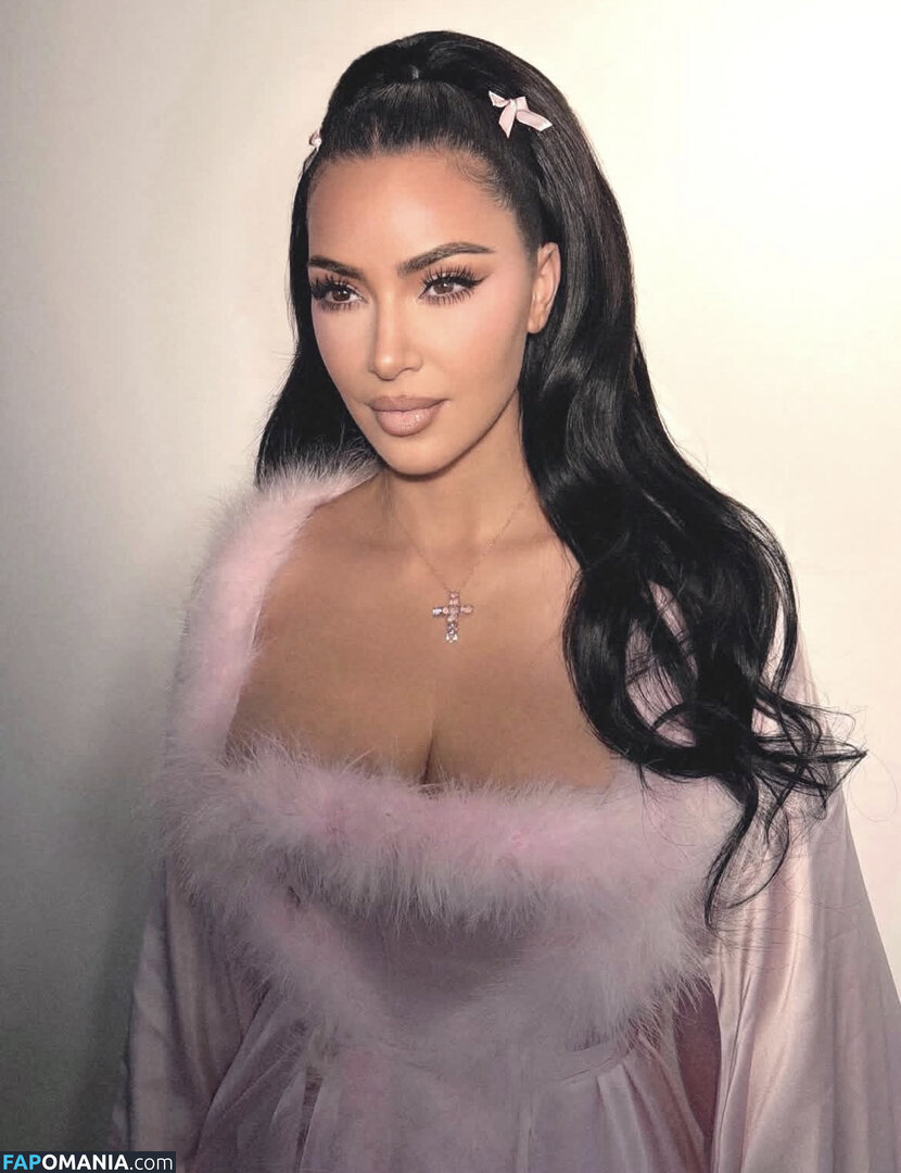 Kim Kardashian / kimkadarshian / kimkardashian Nude OnlyFans  Leaked Photo #126