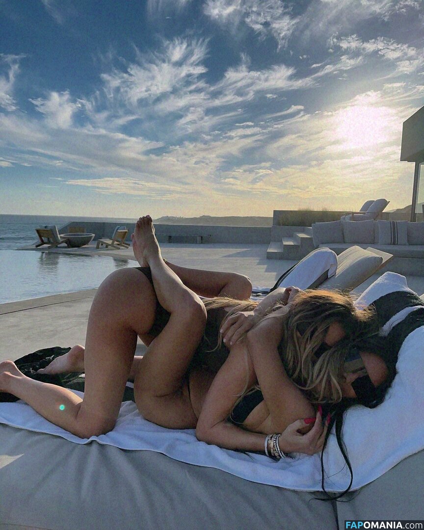 Kim Kardashian Nude Leaked Photo #371