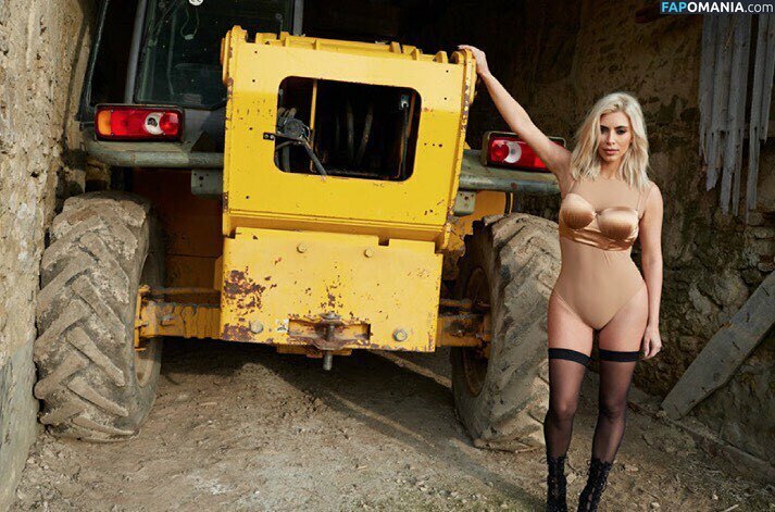 Kim Kardashian Nude Leaked Photo #899