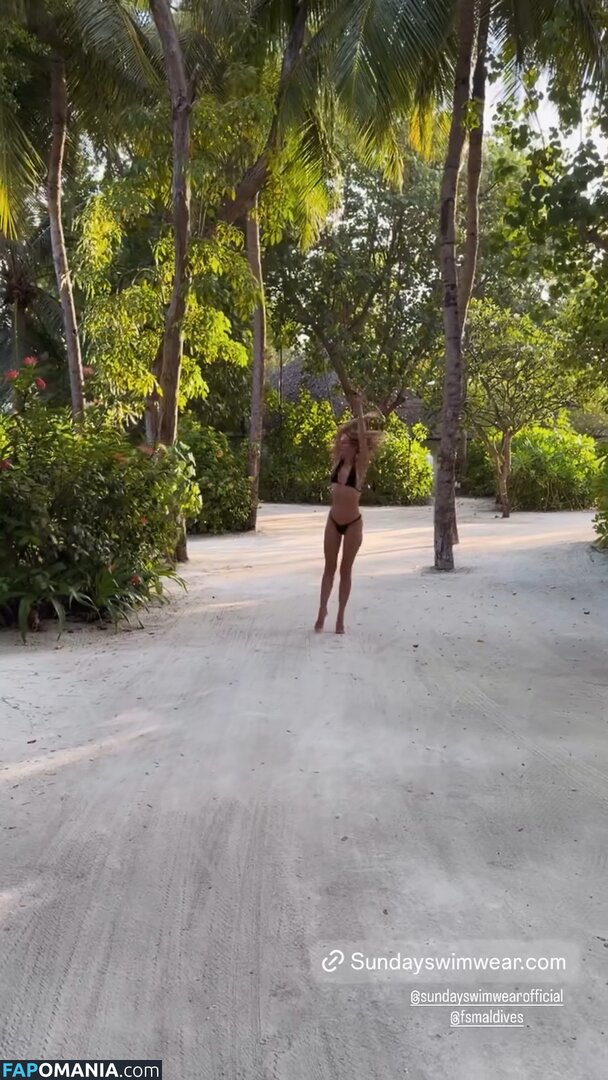 Kimberley Garner / KimberleyLondon / kimberleygarner Nude OnlyFans  Leaked Photo #934