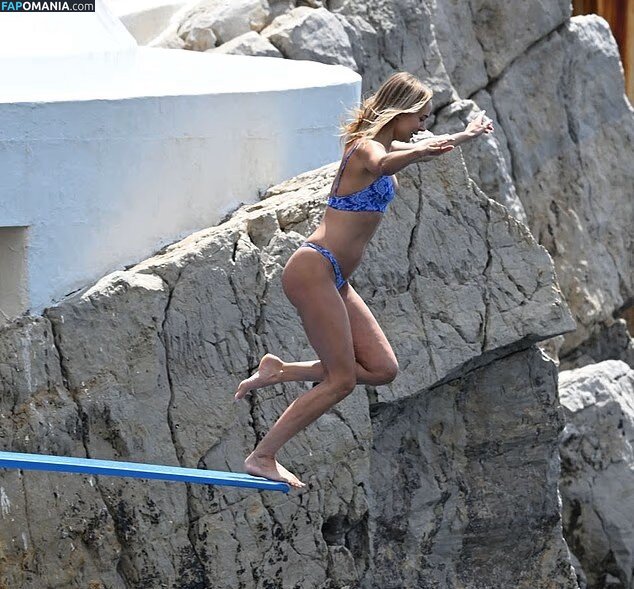 Kimberley Garner / https: / kimberleygarner / kimberleylondon / officialkimberleygarner Nude OnlyFans  Leaked Photo #971