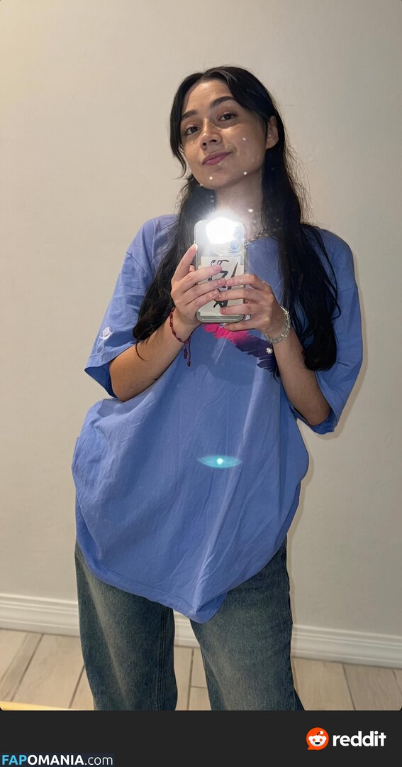 ayowhoischapis / kimbermelendrez Nude OnlyFans  Leaked Photo #6