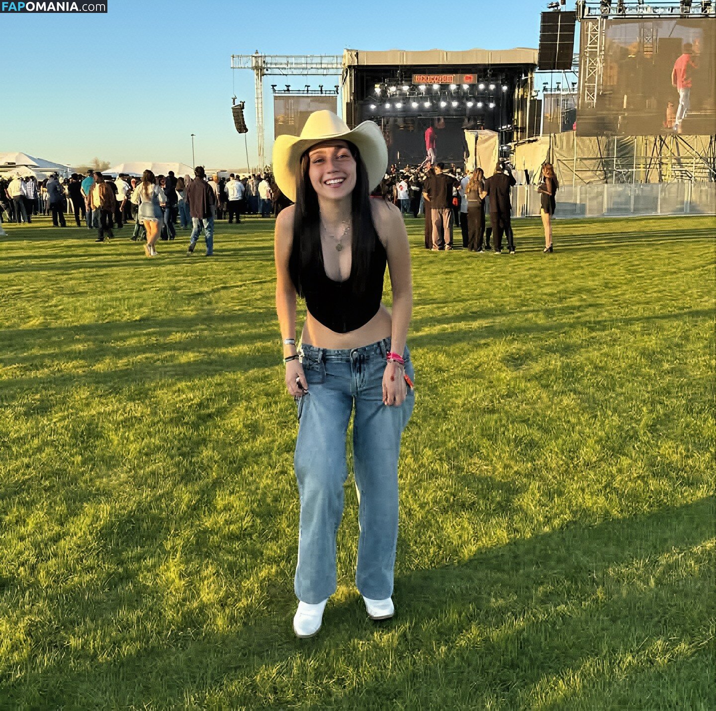 ayowhoischapis / kimbermelendrez Nude OnlyFans  Leaked Photo #22