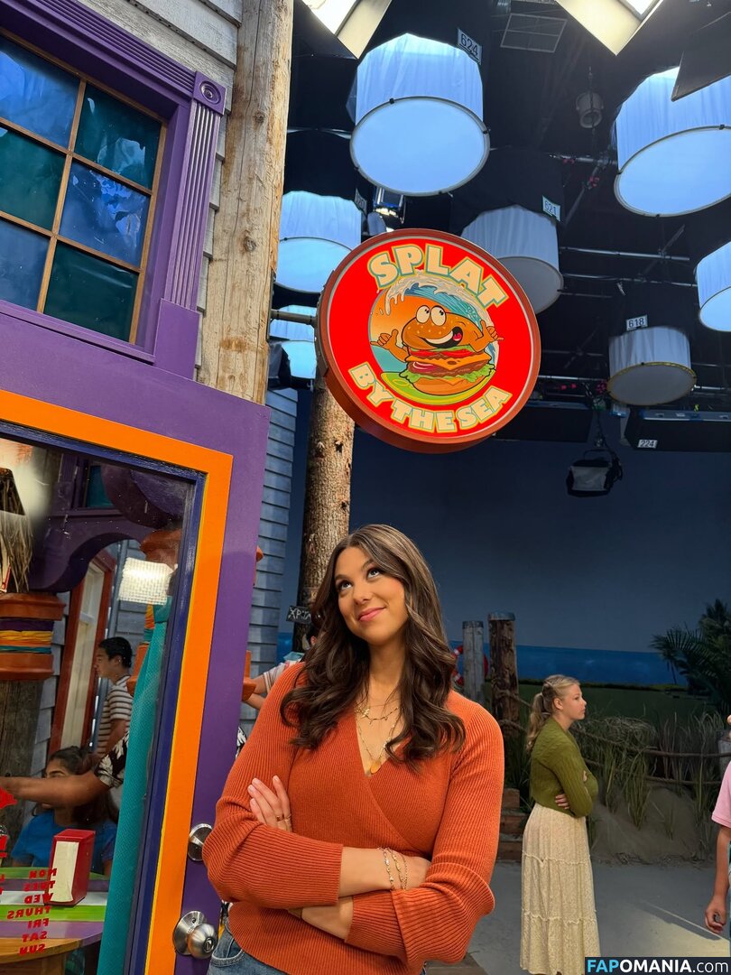 Kira Kosarin / kirakosarin Nude OnlyFans  Leaked Photo #746