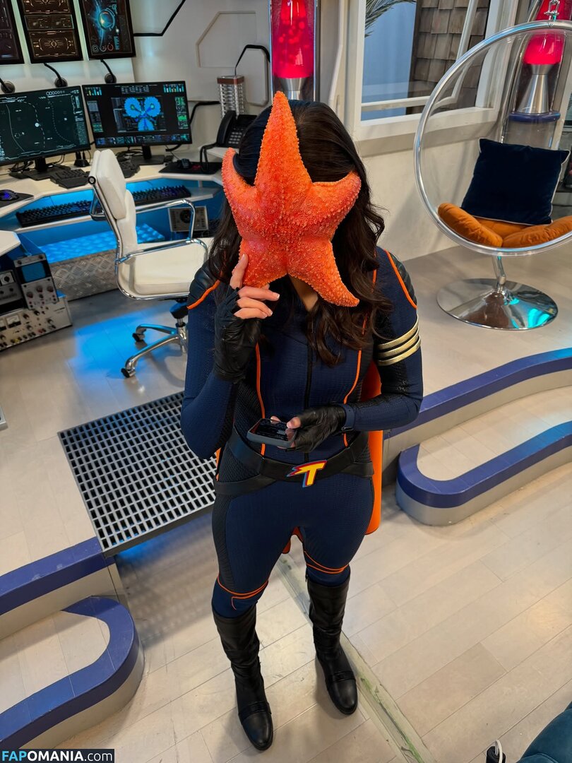 Kira Kosarin / kirakosarin Nude OnlyFans  Leaked Photo #748