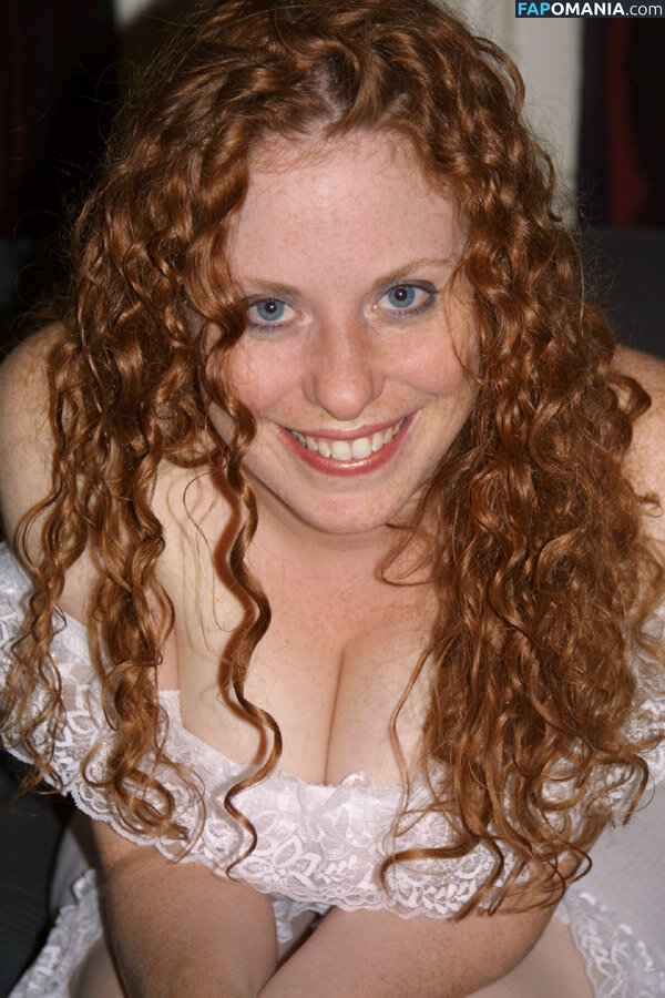 Kira The Little Redhead Nude OnlyFans  Leaked Photo #38