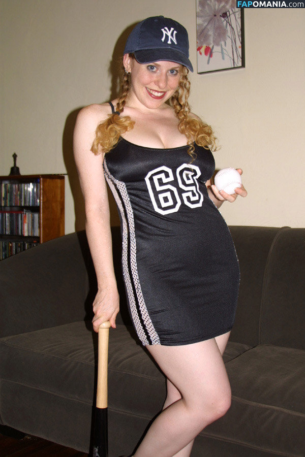 Kira The Little Redhead Nude OnlyFans  Leaked Photo #74