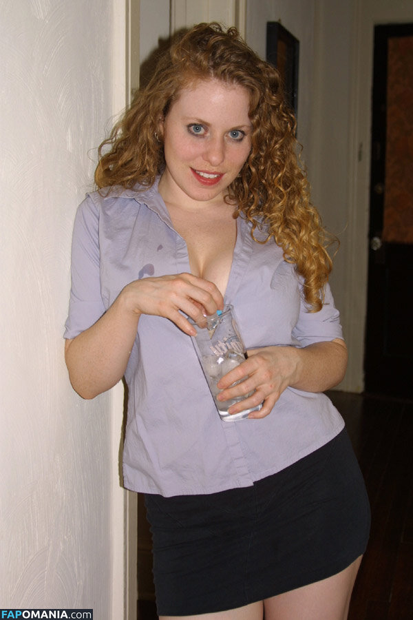 Kira The Little Redhead Nude OnlyFans  Leaked Photo #310