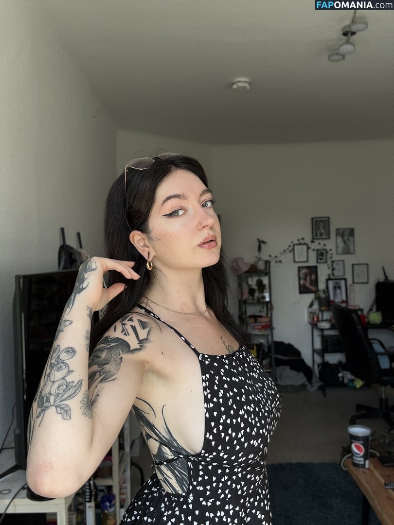 Kiras_note / Namiiii_Swaaaan / kirajulie Nude OnlyFans  Leaked Photo #3