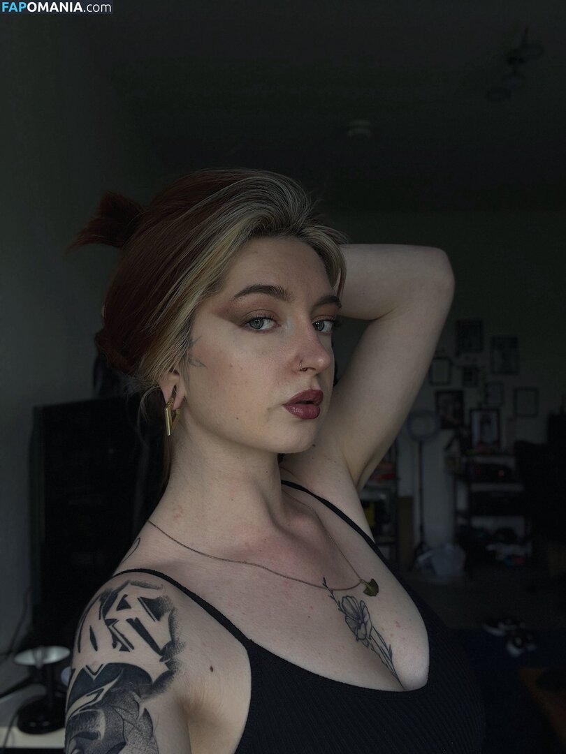 Kiras_note / Namiiii_Swaaaan / kirajulie Nude OnlyFans  Leaked Photo #8