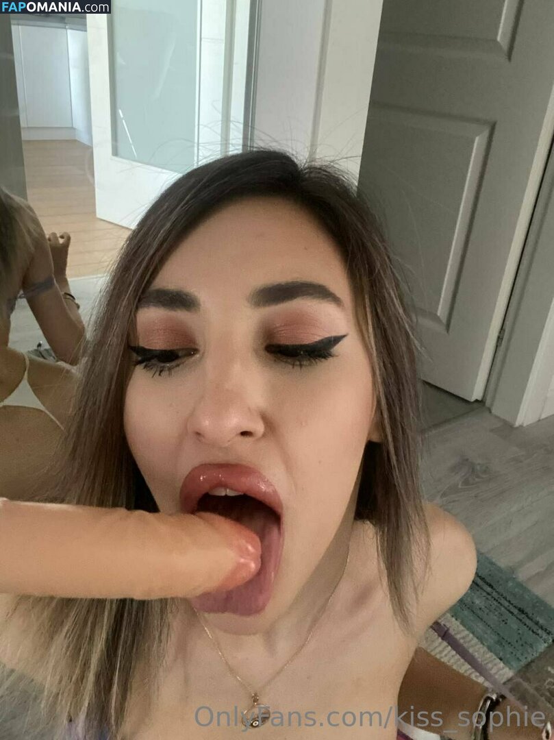 kiss_sophie / sophie_the_model Nude OnlyFans  Leaked Photo #52