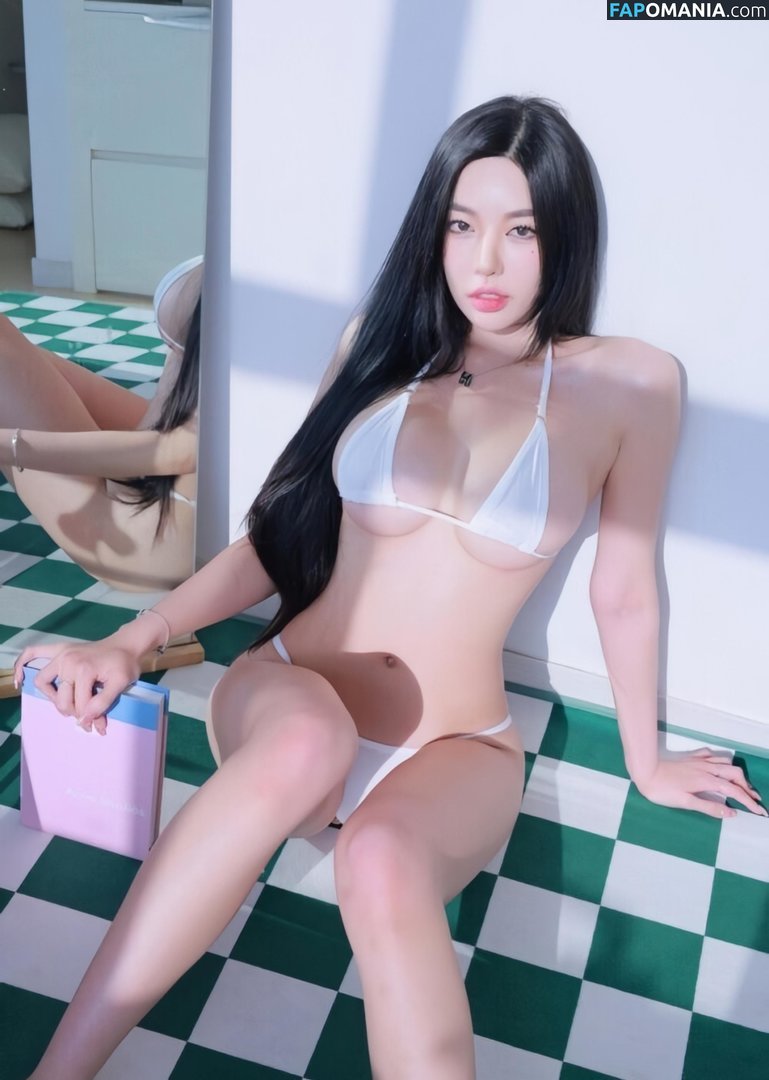 Korean Gravures / jisamss / takaidesuoficial Nude OnlyFans  Leaked Photo #61
