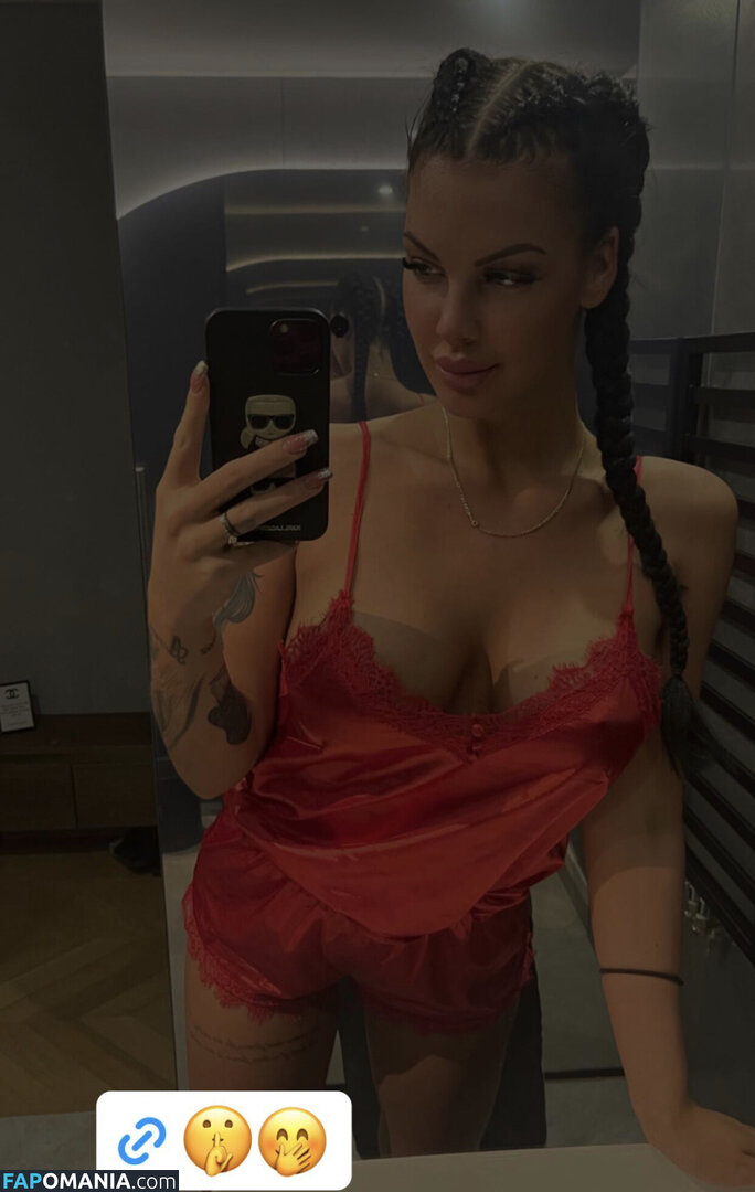 Chloe / Krattinger Kitti / Krtt_ngr / krttngr Nude OnlyFans  Leaked Photo #1