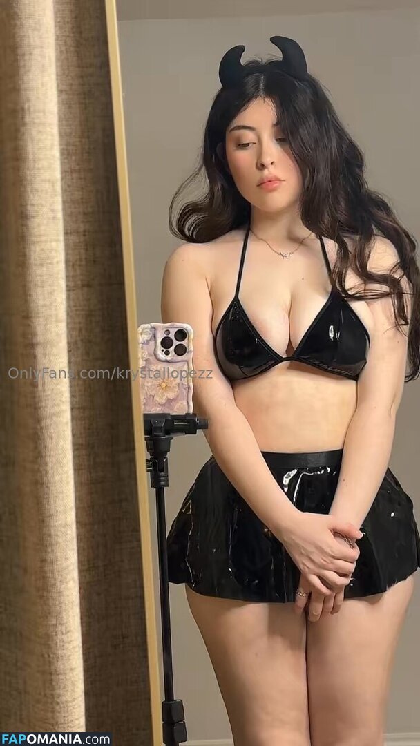 krystallopezz / krystaltexass Nude OnlyFans  Leaked Photo #17