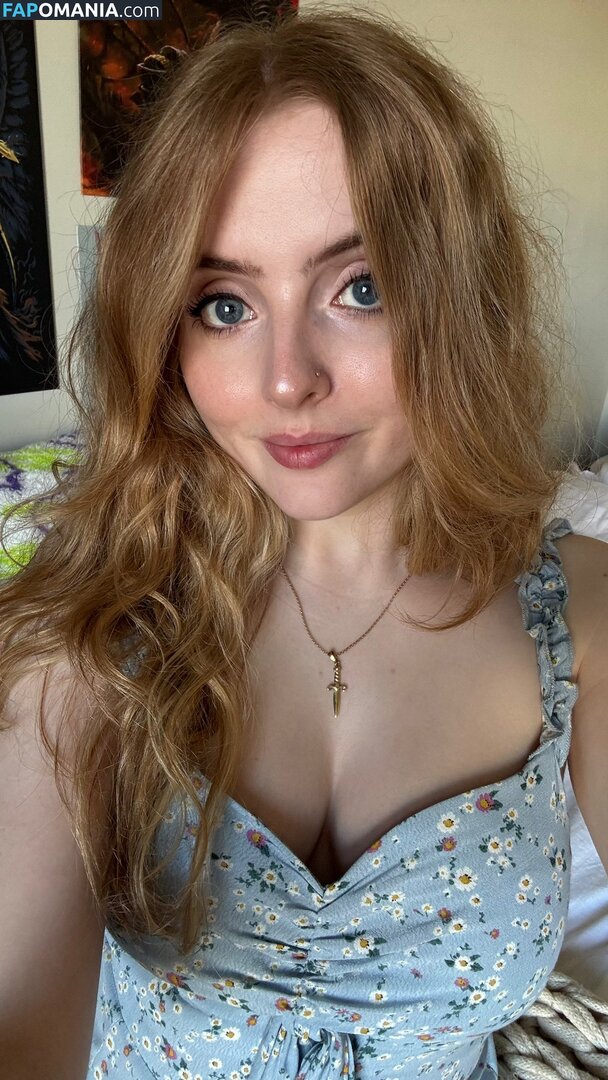 Krystal / Krysttl / Krysttlxd Nude OnlyFans  Leaked Photo #1