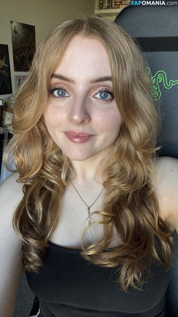 Krystal / Krysttl / Krysttlxd Nude OnlyFans  Leaked Photo #11