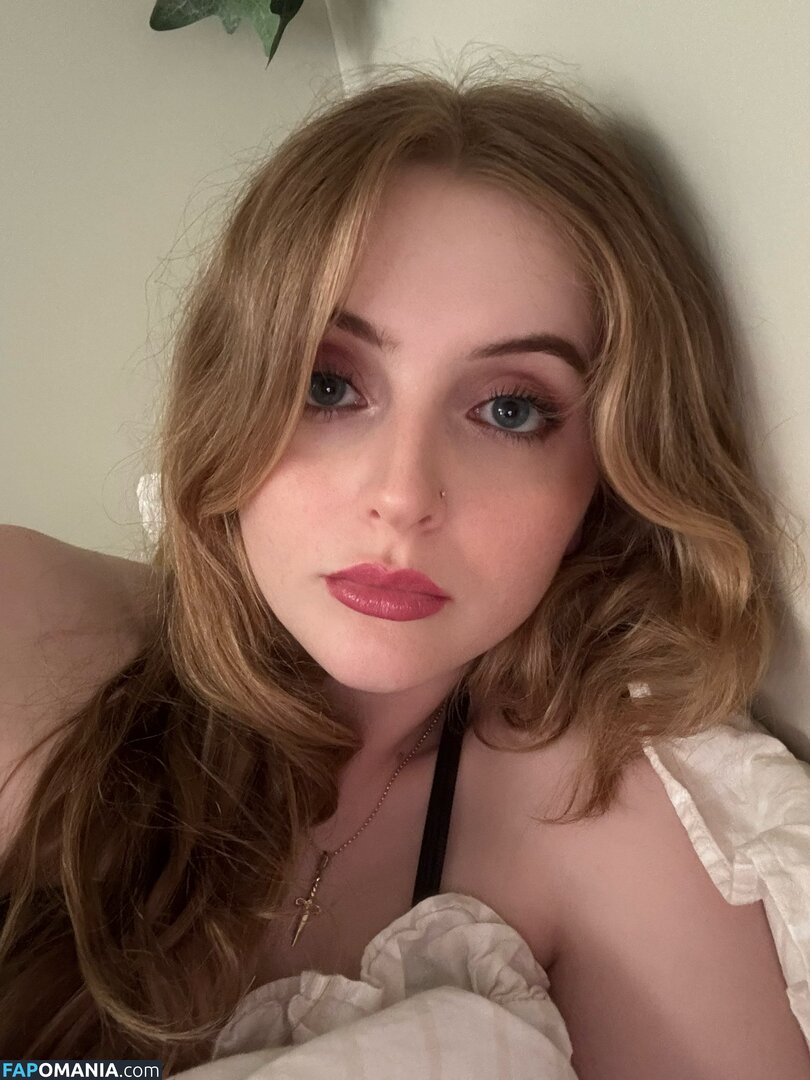 Krystal / Krysttl / Krysttlxd Nude OnlyFans  Leaked Photo #14