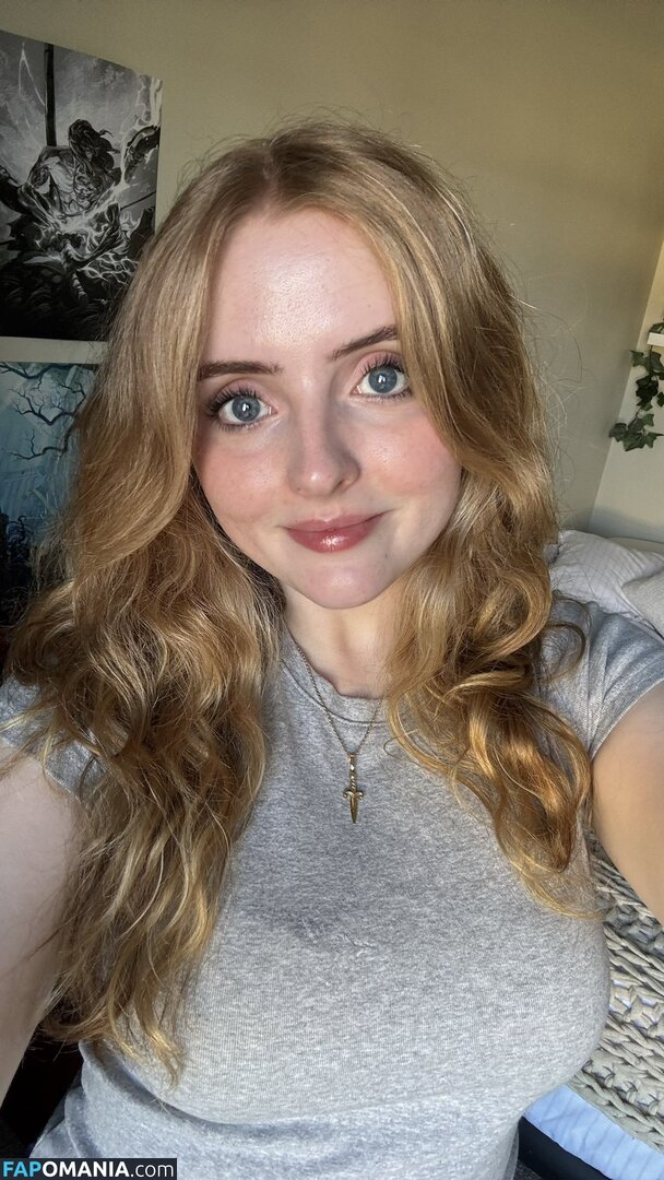 Krystal / Krysttl / Krysttlxd Nude OnlyFans  Leaked Photo #16