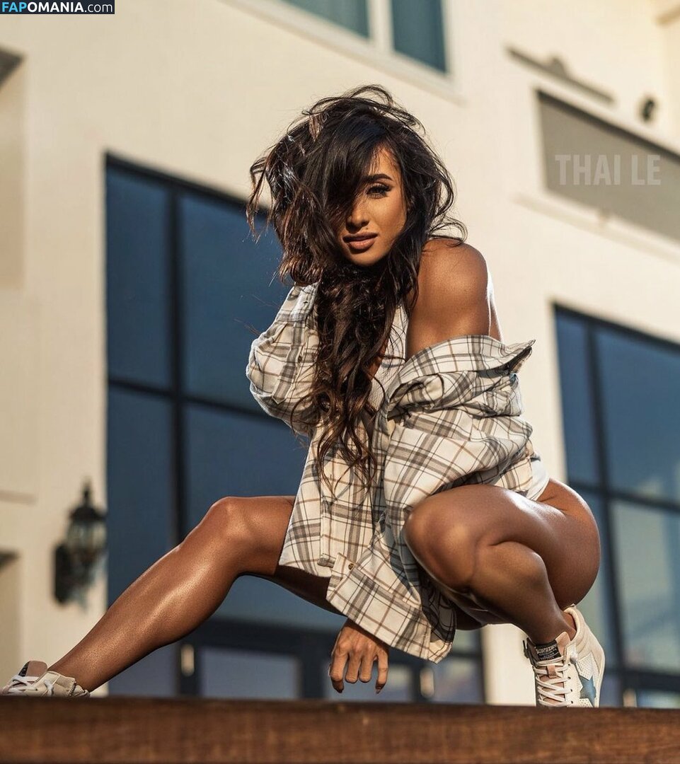 Krystyna Lauren / krystyna.lauren Nude OnlyFans  Leaked Photo #2
