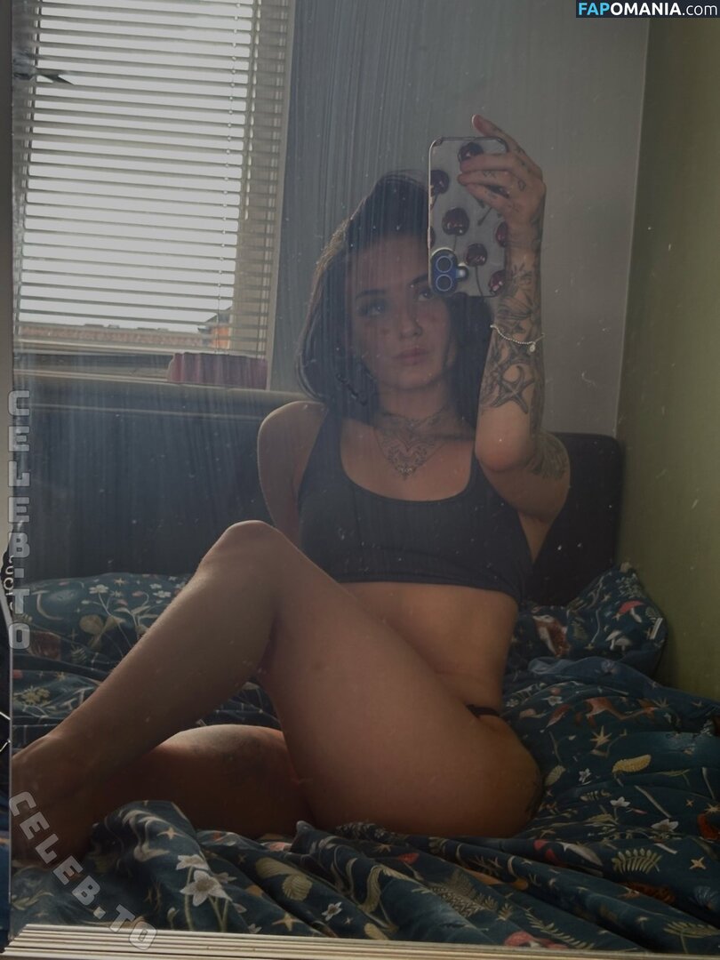 https: / kstevensonof / kstevensonofficial Nude OnlyFans  Leaked Photo #1