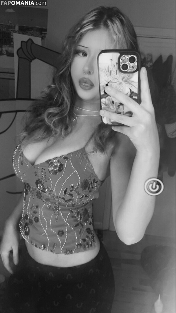 kttygrrlz / lvrrzu / mastershakelvrz Nude OnlyFans  Leaked Photo #1