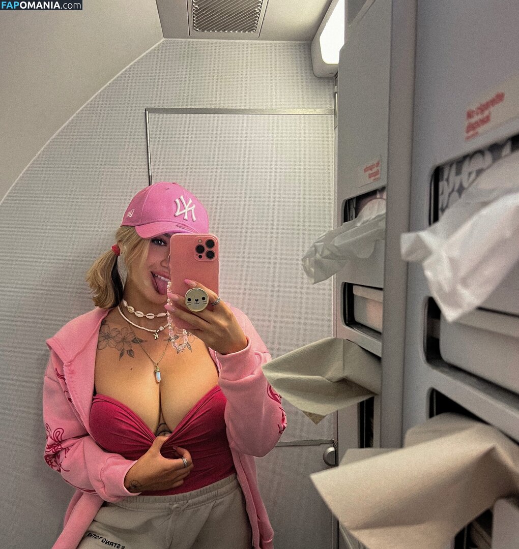 Kunshikitty Nude OnlyFans  Leaked Photo #1