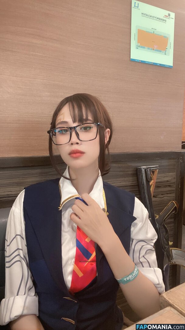 Kura Onee-san / kurasushi_usa / lewdgami Nude OnlyFans  Leaked Photo #4