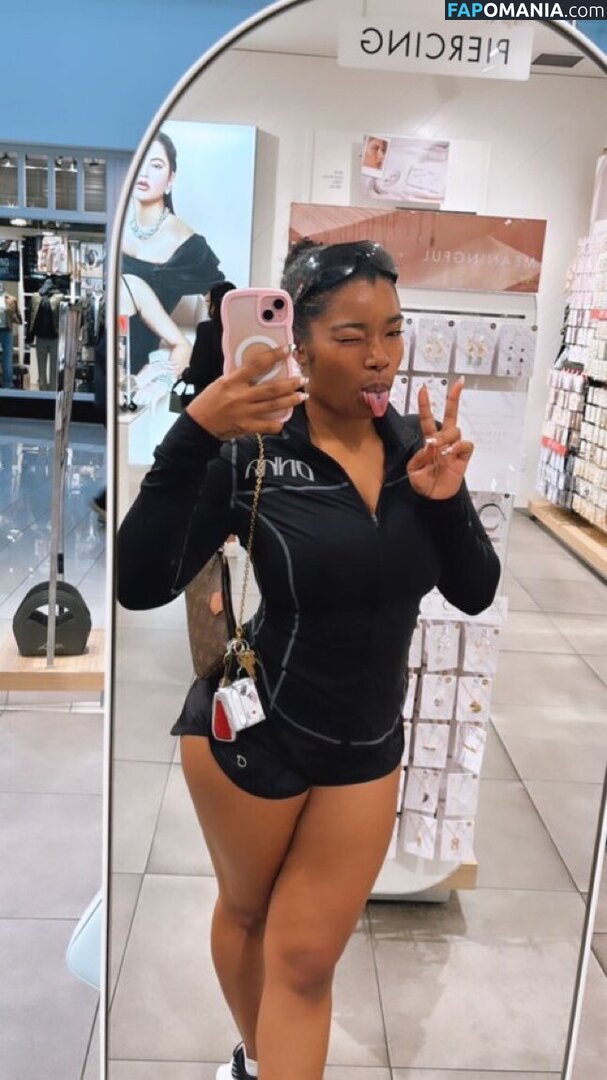 Kyylareneee / kurlykyy / kurrlyyy / kyylarenee Nude OnlyFans  Leaked Photo #8