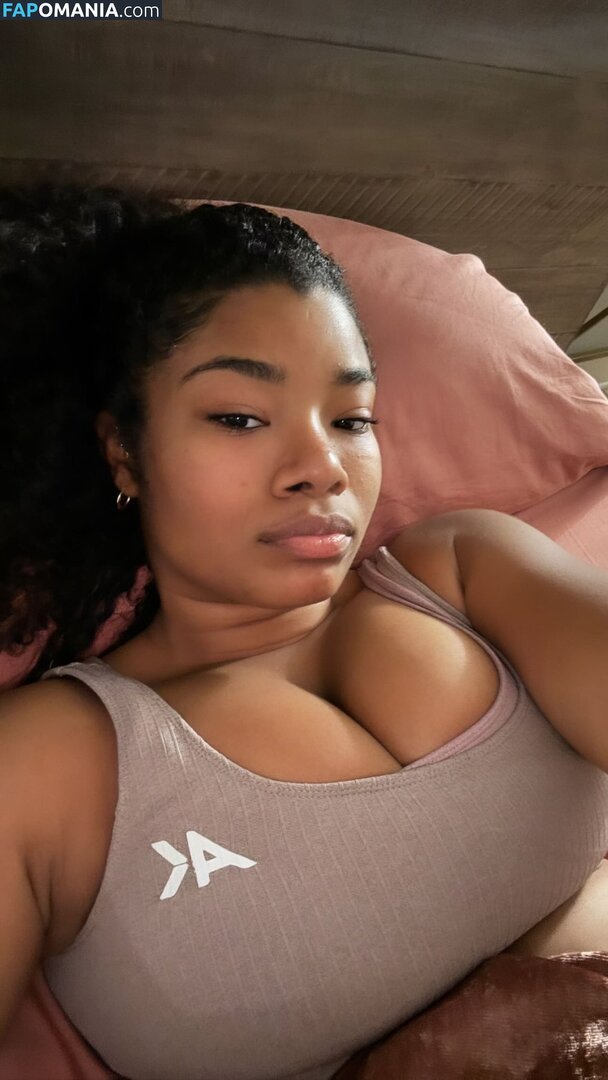 Kyylareneee / kurlykyy / kurrlyyy / kyylarenee Nude OnlyFans  Leaked Photo #10