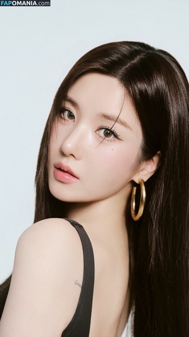Kwon Eunbi / https: / official_kwon.eunbi Nude OnlyFans  Leaked Photo #4