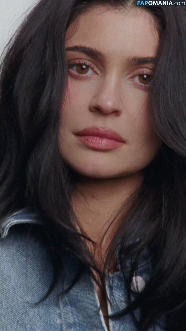 Kylie Jenner / kyliejenner / kyliejenner.2 Nude OnlyFans  Leaked Photo #64