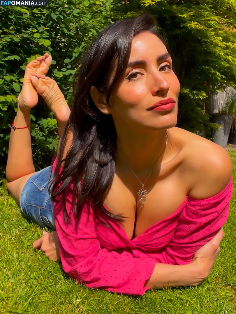 Rossana Isabel Layana Muguerza / la_layana_rous Nude OnlyFans  Leaked Photo #32