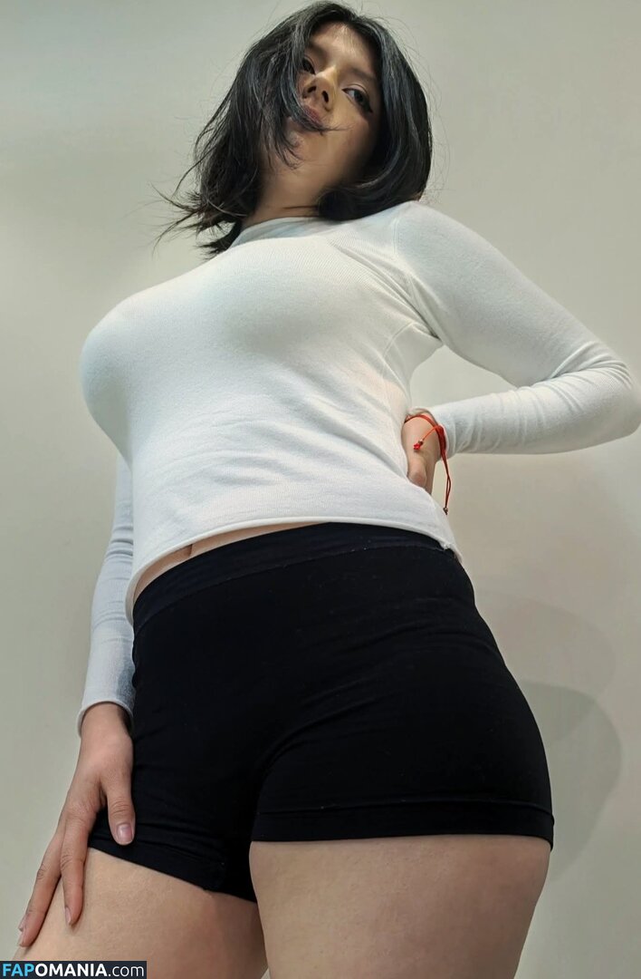 La Tia Ainix / ainix_txt Nude OnlyFans  Leaked Photo #1